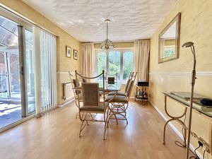 Dining Room- click for photo gallery